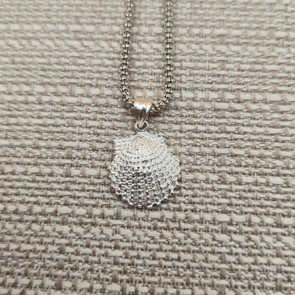 24 Inch Sterling Silver Sea Shell Beach Pendant Necklace A4754 - Picture 3 of 7